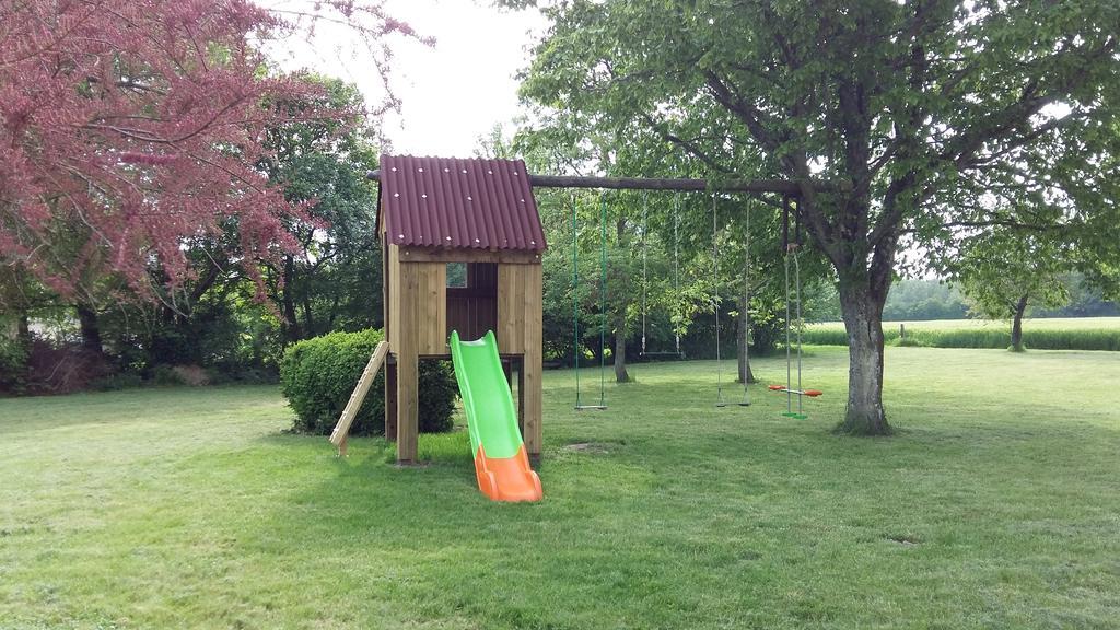 Gite Du Petit Potron Happonvilliers Exterior photo